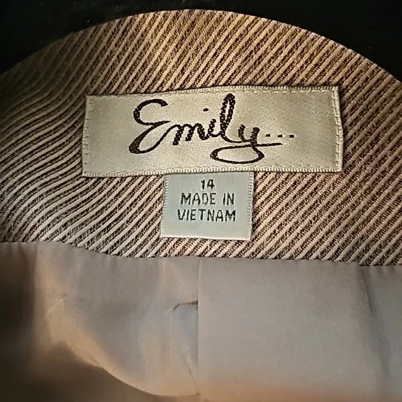 Emily Women’s Blazer and skirt Set size 14 Camel Washable - Picture 3 of 8